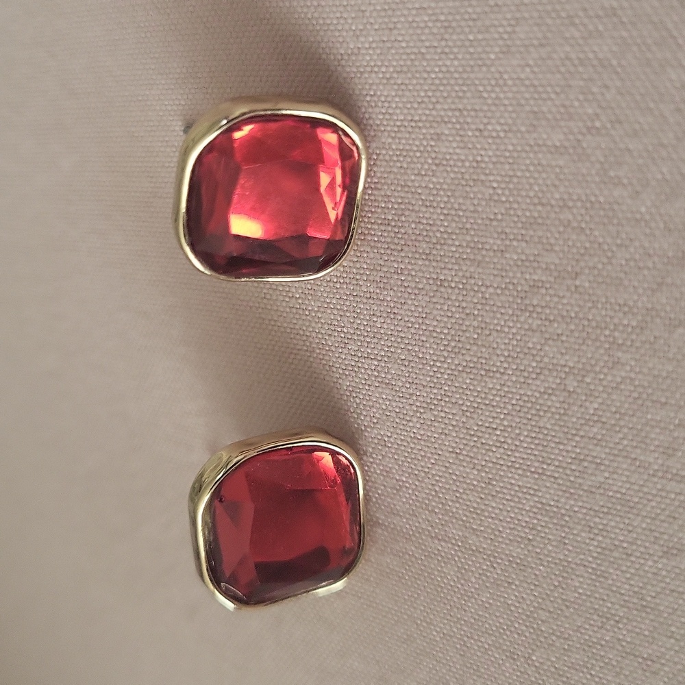 Earrings - Picture 2 of 4
